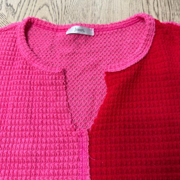 Jodifl Medium Red Pink Waffle Knit Color Block Shirt Top V-Neck - Picture 8 of 9